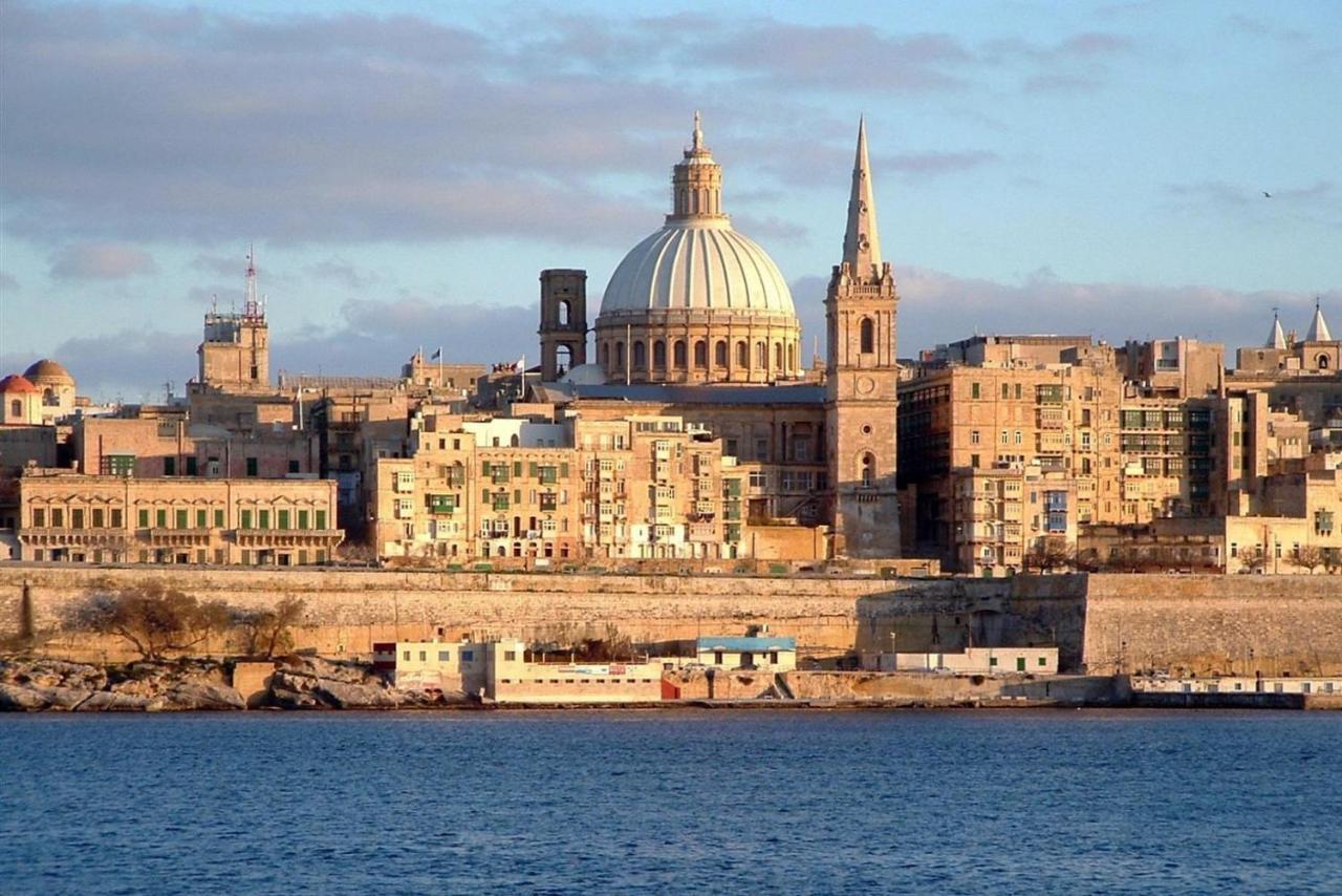 Luxury Apartment With Valletta And Harbour Views Слима Екстериор снимка