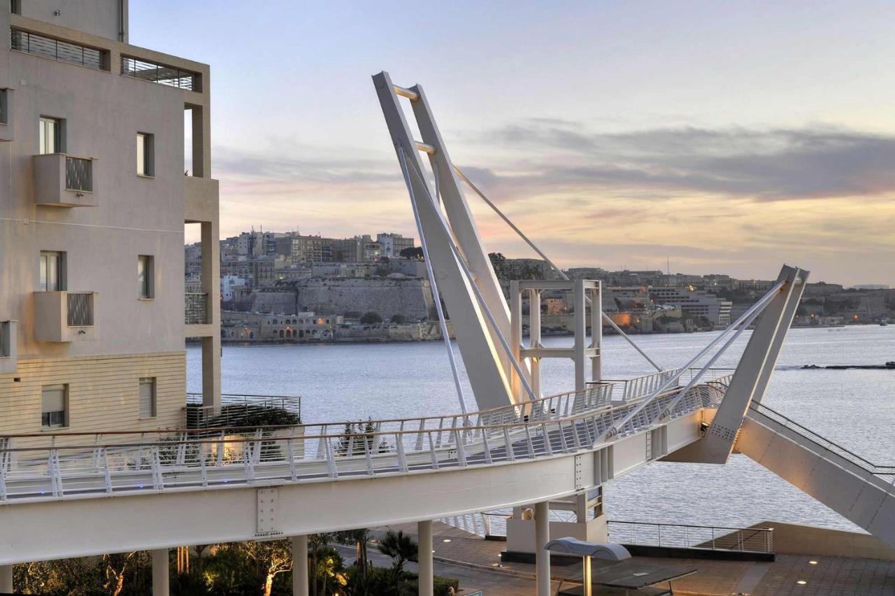 Luxury Apartment With Valletta And Harbour Views Слима Екстериор снимка