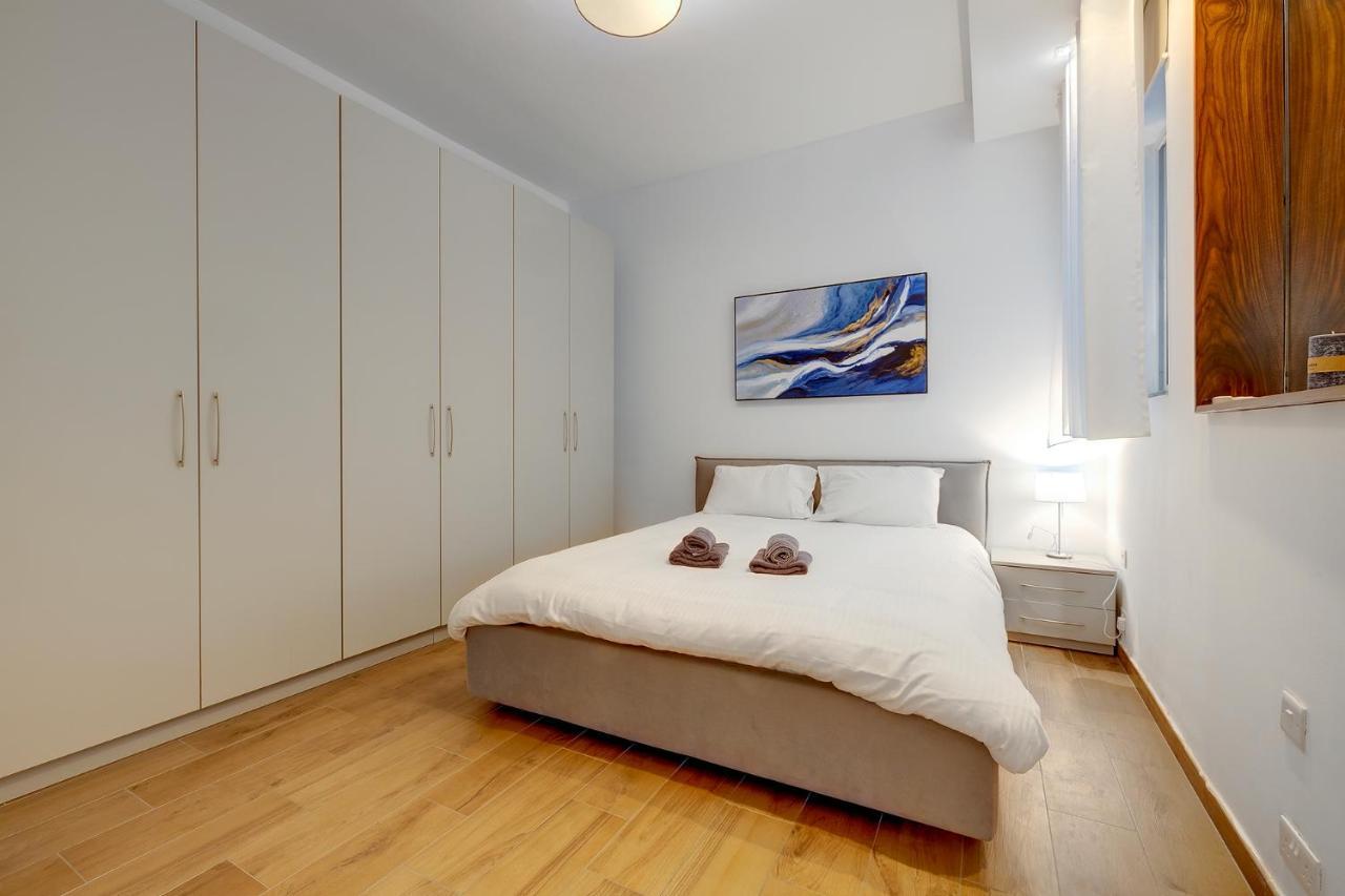 Luxury Apartment With Valletta And Harbour Views Слима Екстериор снимка