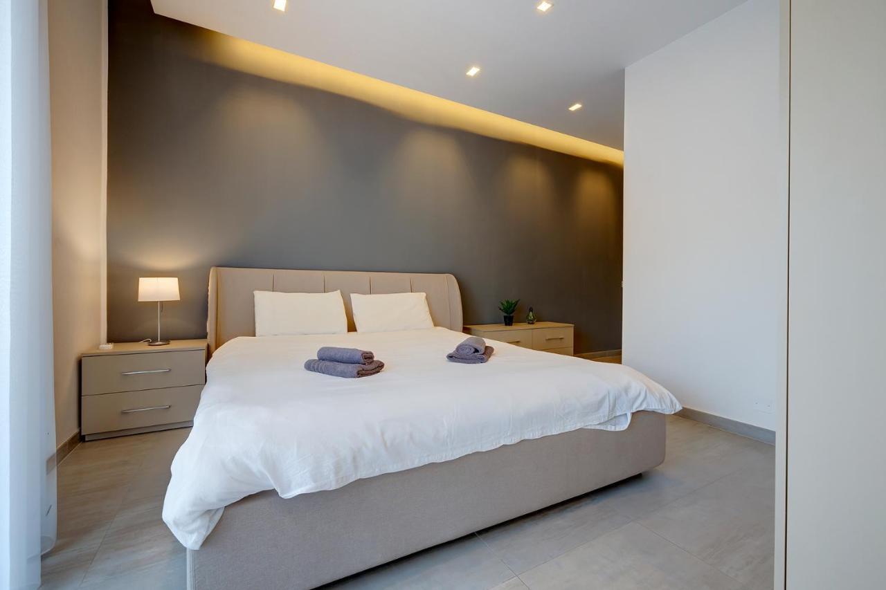 Luxury Apartment With Valletta And Harbour Views Слима Екстериор снимка